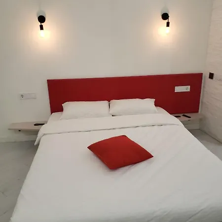 Red & Yellow Old Town * Leópolis